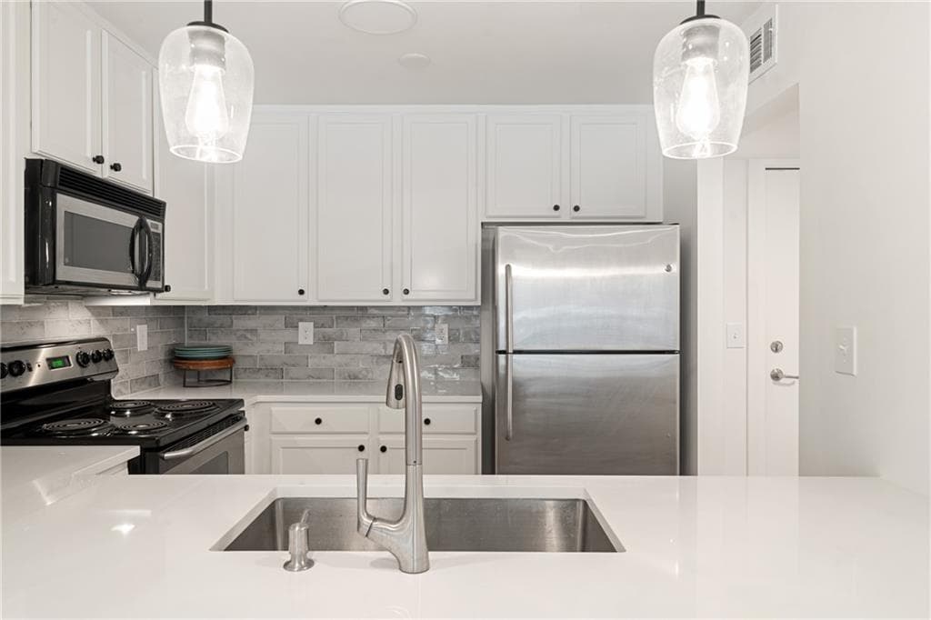 1 bedroom, 1 bathroom, 756 sq ft condominium for sale at 3650 Ashford Dunwoody Road 713, Atlanta, GA 30319 — photo 10