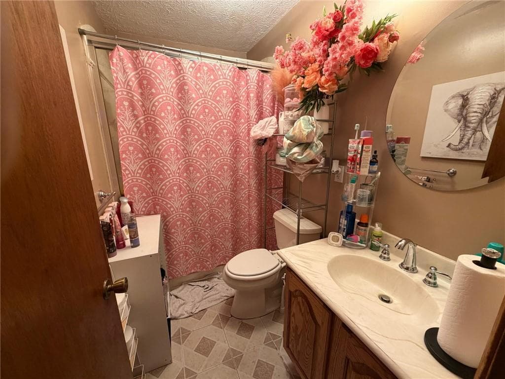 3 bedroom, 2 bathroom, 1,974 sq ft single family residence for sale at 30 Price Drive, Locust Grove, GA 30248 — photo 6