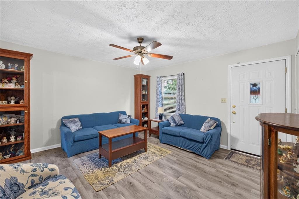 3 bedroom, 2 bathroom, 1,344 sq ft single family residence under contract at 869 Rock Oak Lane, Lawrenceville, GA 30046 — photo 8