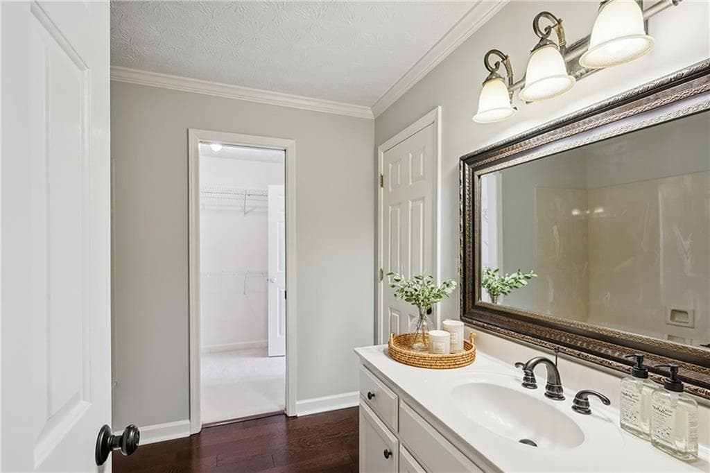 3 bedroom, 3 bathroom, 3,134 sq ft single family residence for sale at 145 Shelli Lane, Roswell, GA 30075 — photo 9