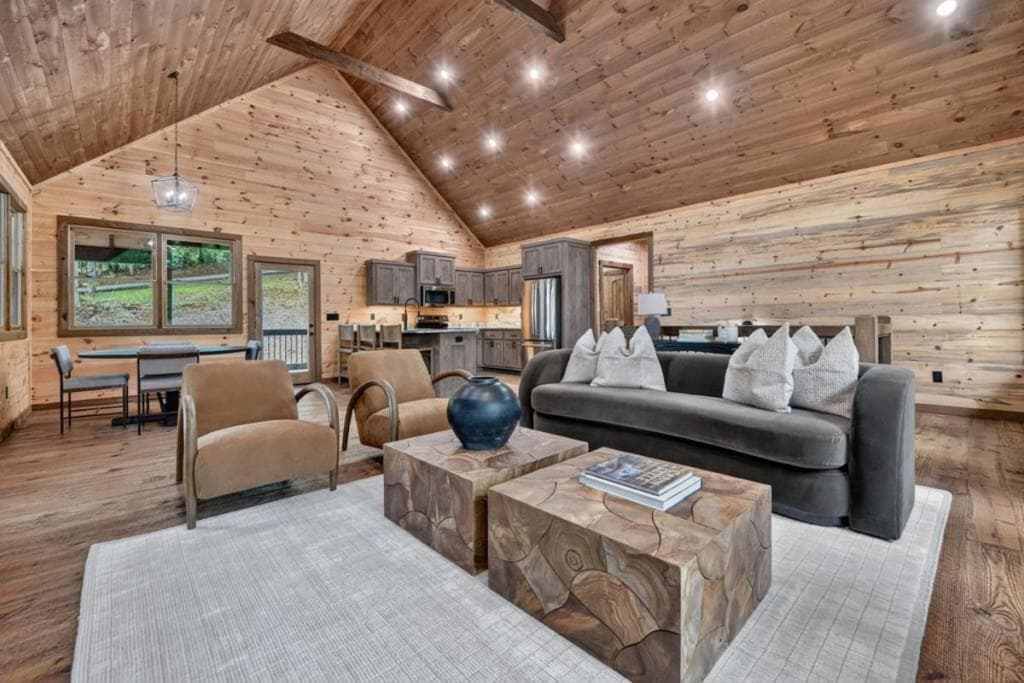 3 bedroom, 3 bathroom, 2,240 sq ft single family residence for sale at 120 Green Ridge Road, Blue Ridge, GA 30513 — photo 8