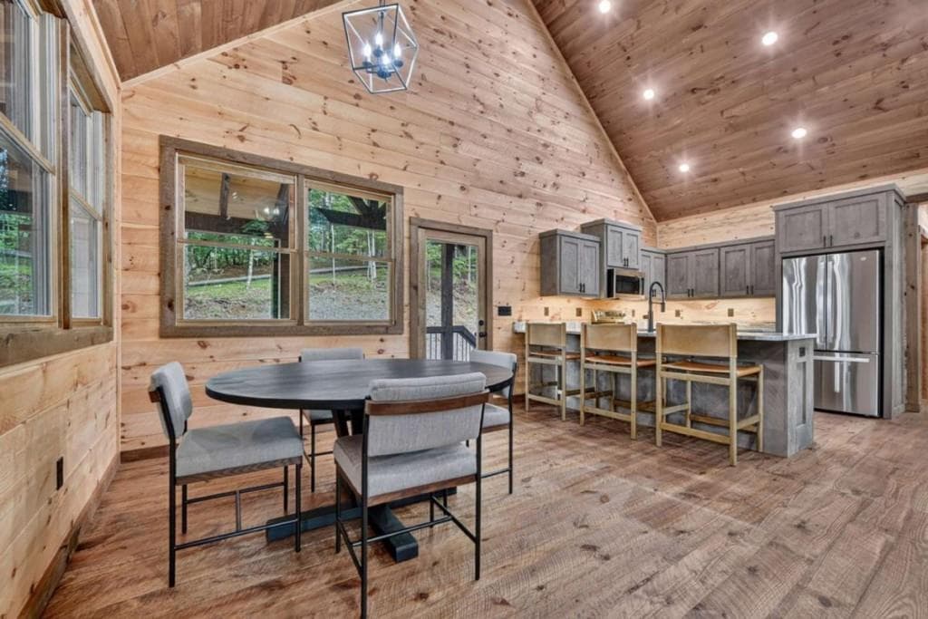 3 bedroom, 3 bathroom, 2,240 sq ft single family residence for sale at 120 Green Ridge Road, Blue Ridge, GA 30513 — photo 9