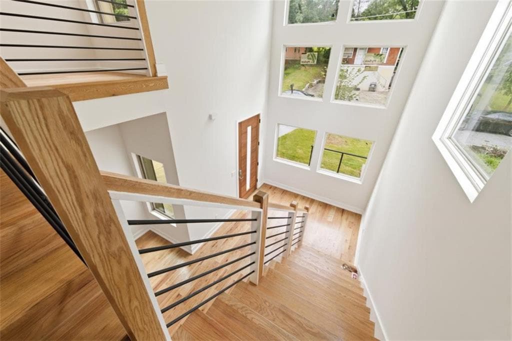 4 bedroom, 4 bathroom, 2,400 sq ft single family residence for sale at 1084 Hubbard Street, Atlanta, GA 30310 — photo 3