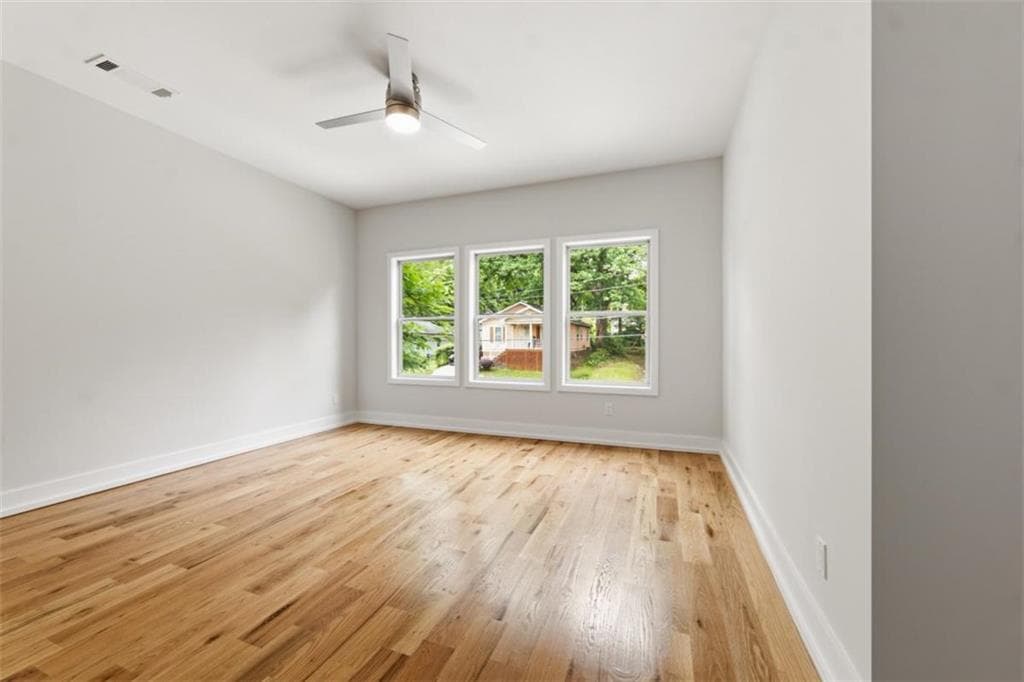 4 bedroom, 4 bathroom, 2,400 sq ft single family residence for sale at 1084 Hubbard Street, Atlanta, GA 30310 — photo 10