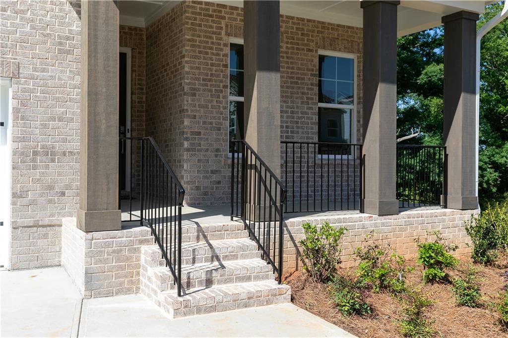5 bedroom, 6 bathroom, 3,620 sq ft single family residence for sale at 4315 Waylon Drive Lane, Cumming, GA 30028 — photo 3