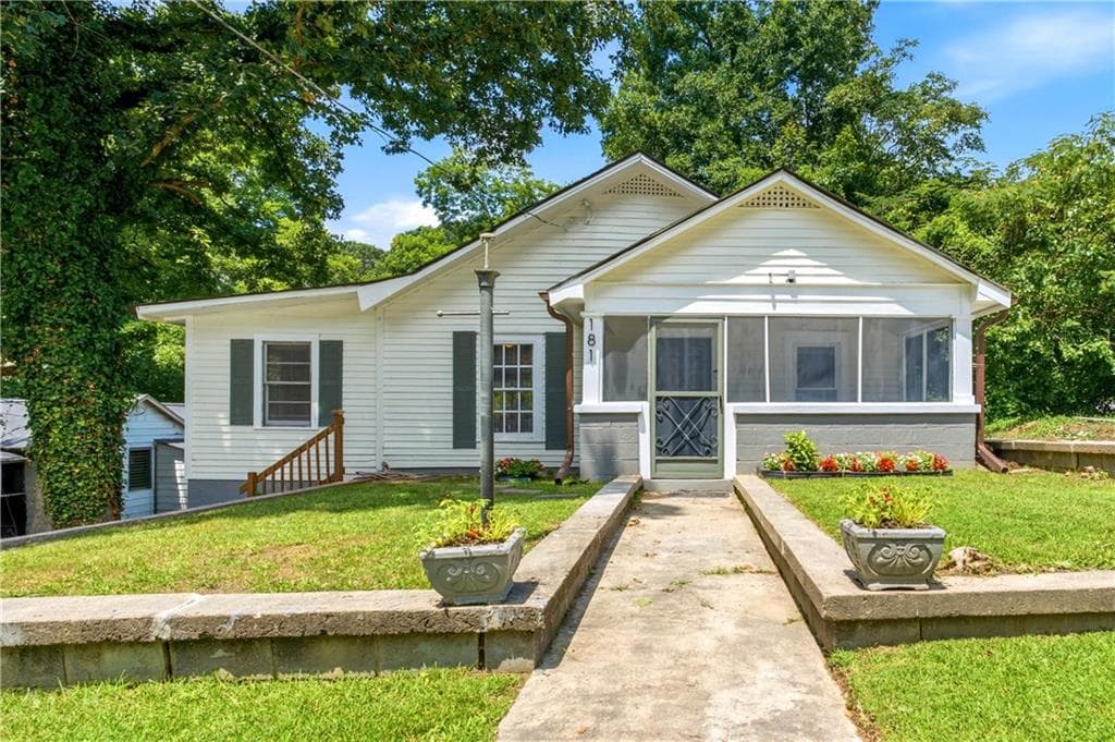 3 bedroom, 3 bathroom, 1,444 sq ft single family residence for sale at 181 Barfield Avenue, Atlanta, GA 30310
