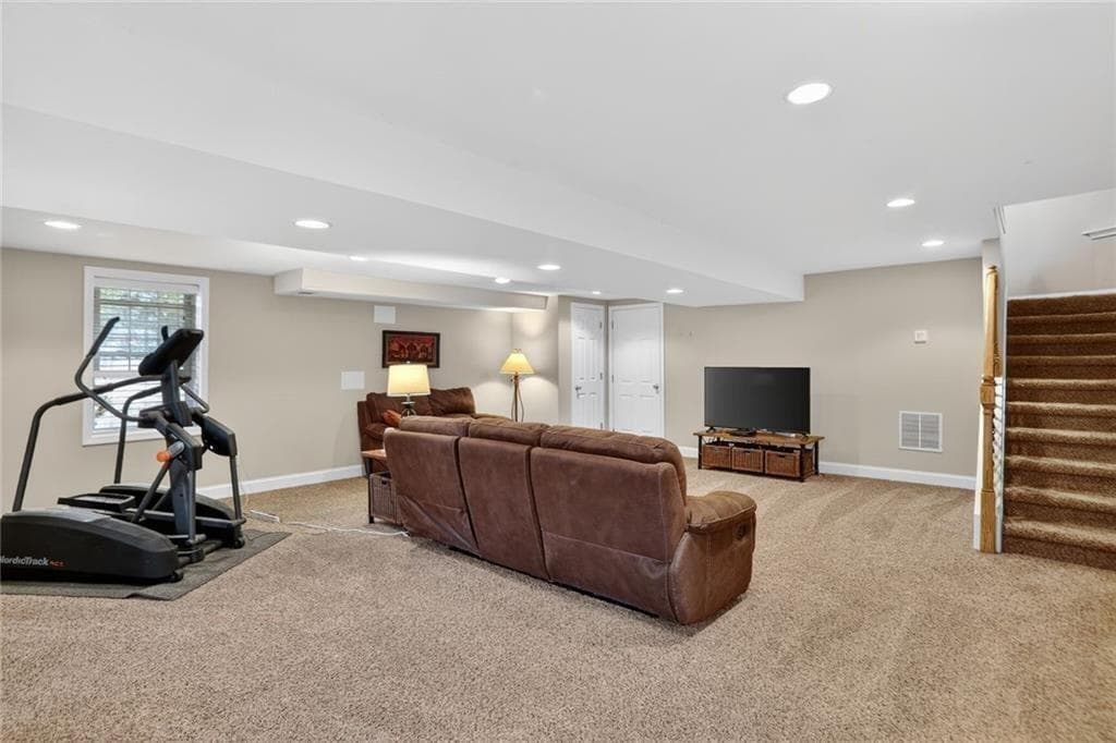 2 bedroom, 2 bathroom, 2,112 sq ft single family residence for rent at 2560 Skyland Trail, Brookhaven, GA 30319 for $3,600 a month — photo 10