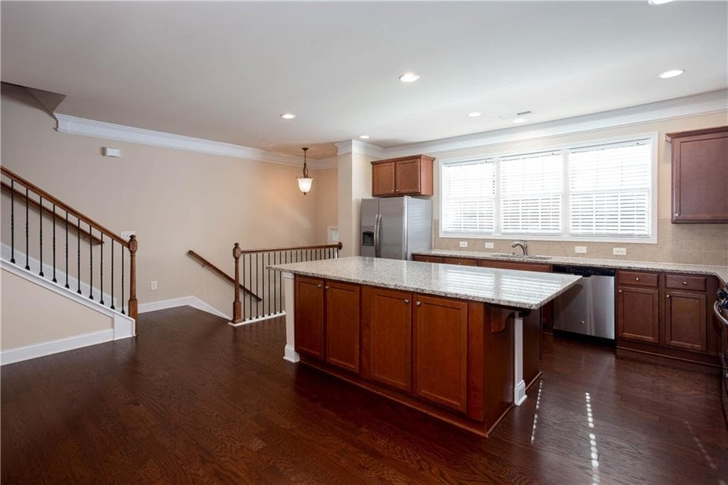 4 bedroom, 4 bathroom, 2,400 sq ft townhouse for sale at 3886 High Dove Way, Smyrna, GA 30082 — photo 6