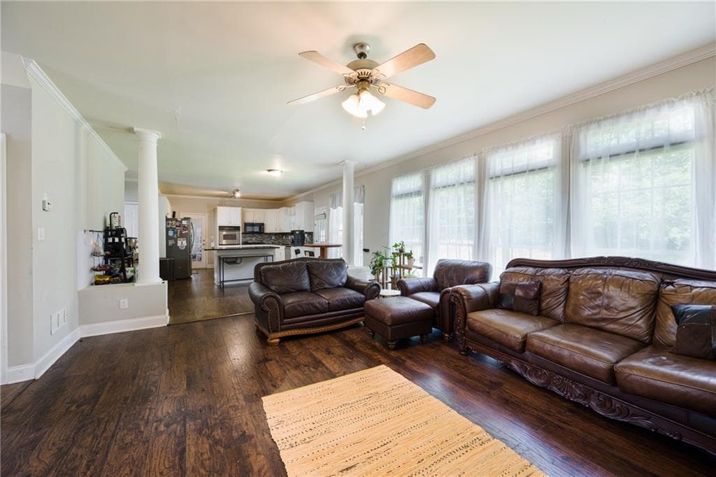 7 bedroom, 4 bathroom, 4,107 sq ft single family residence for sale at 4461 Weston Drive, Lilburn, GA 30047 — photo 7