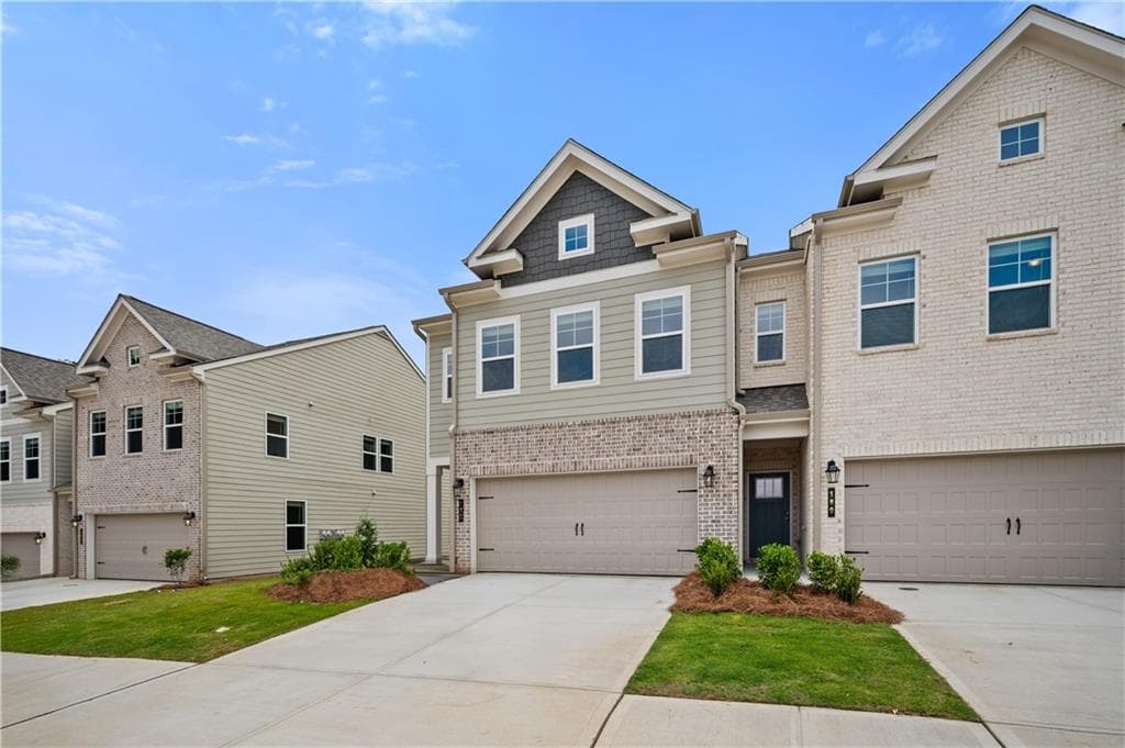 3 bedroom, 3 bathroom, 1,849 sq ft townhouse under contract at 835 Eagle Avenue, Riverdale, GA 30296 — photo 2