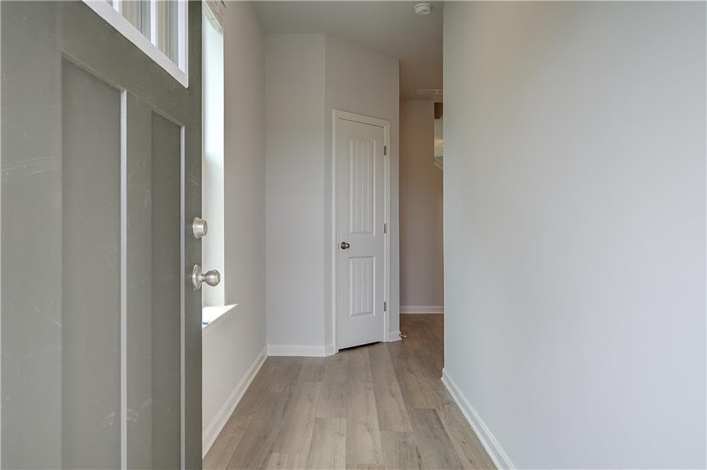 3 bedroom, 3 bathroom, 1,849 sq ft townhouse under contract at 835 Eagle Avenue, Riverdale, GA 30296 — photo 4