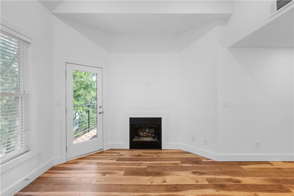2 bedroom, 1 bathroom, 1,000 sq ft apartment for rent at 855 Piedmont Avenue 1G, Atlanta, GA 30308 for $2,300 a month — photo 3