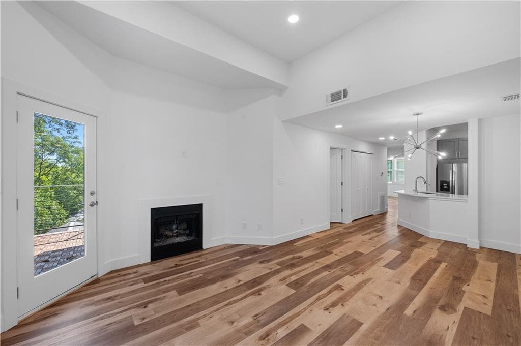 2 bedroom, 1 bathroom, 1,000 sq ft apartment for rent at 855 Piedmont Avenue 1G, Atlanta, GA 30308 for $2,300 a month — photo 4