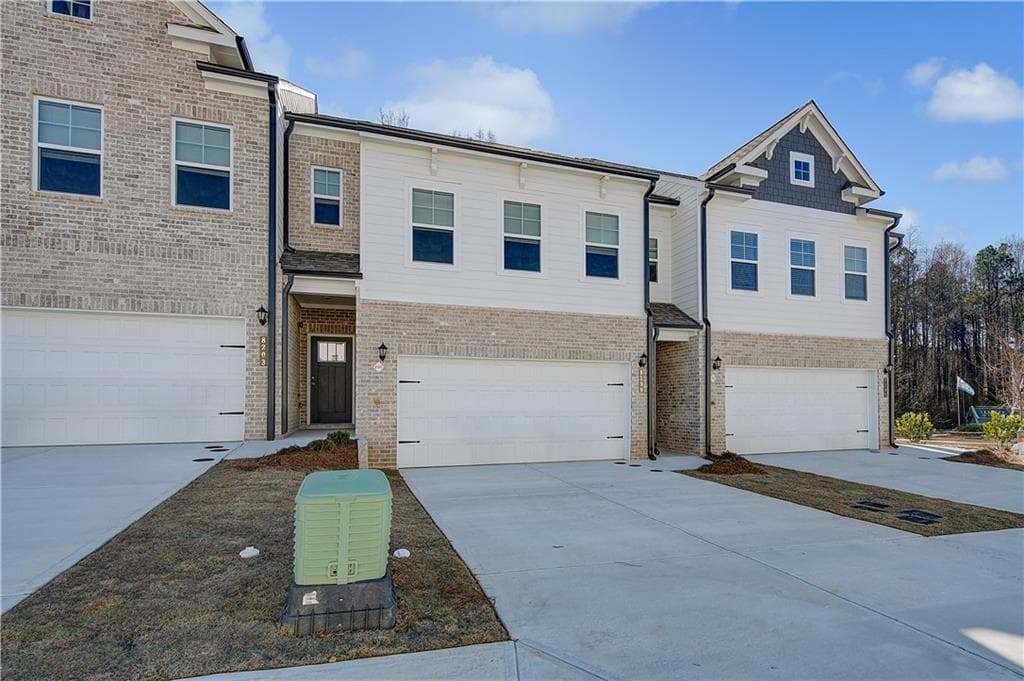 3 bedroom, 3 bathroom, 1,849 sq ft townhouse under contract at 843 Eagle Avenue, Riverdale, GA 30296 — photo 3