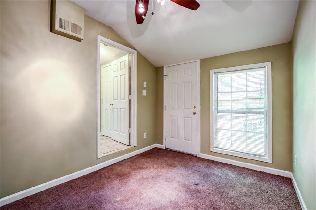 2 bedroom, 1 bathroom, 1,100 sq ft single family residence for sale at 2005 Spink Street, Atlanta, GA 30318 — photo 9