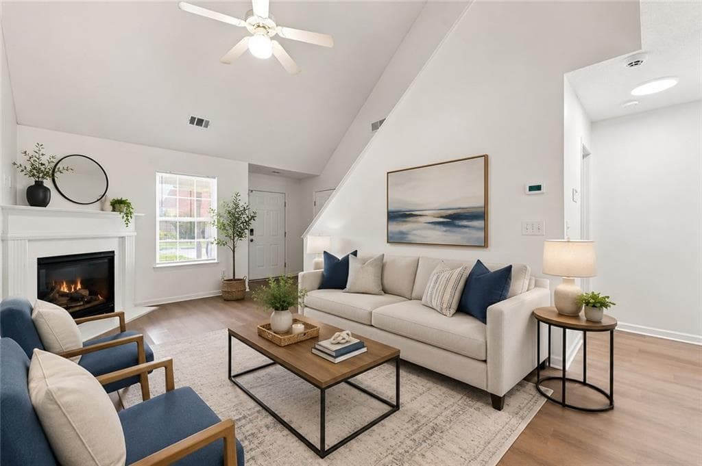 3 bedroom, 3 bathroom, 1,222 sq ft single family residence for sale at 3055 Lakeside Circle, Covington, GA 30016 — photo 4
