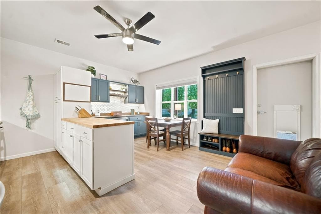1 bedroom, 1 bathroom, 1,144 sq ft single family residence for sale at 6100 Henderson Mountain Road, Jasper, GA 30143 — photo 6