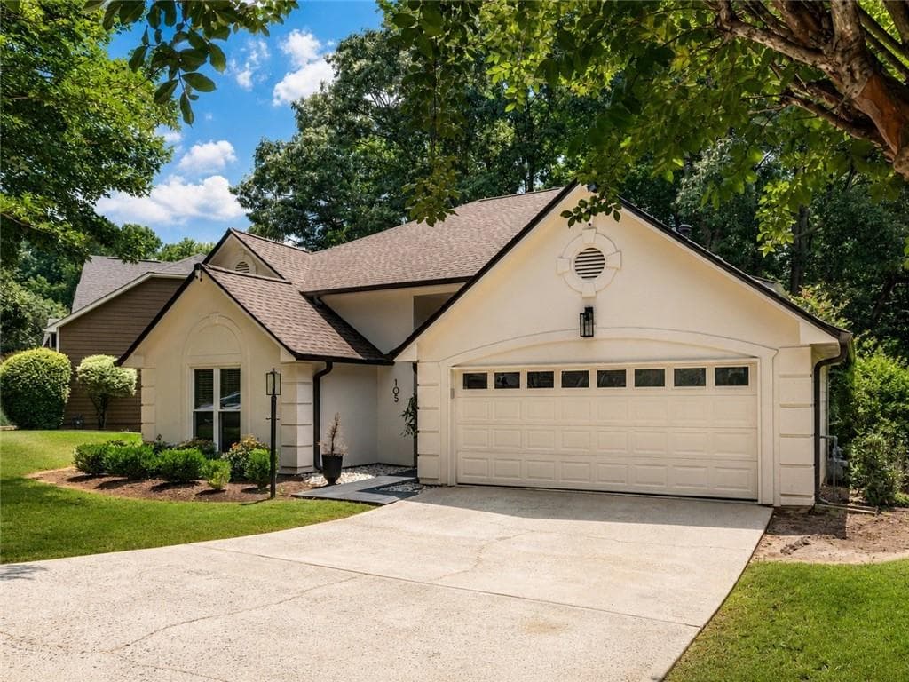4 bedroom, 3 bathroom, 2,660 sq ft single family residence for sale at 105 River Terrace Point, Roswell, GA 30076 — photo 2