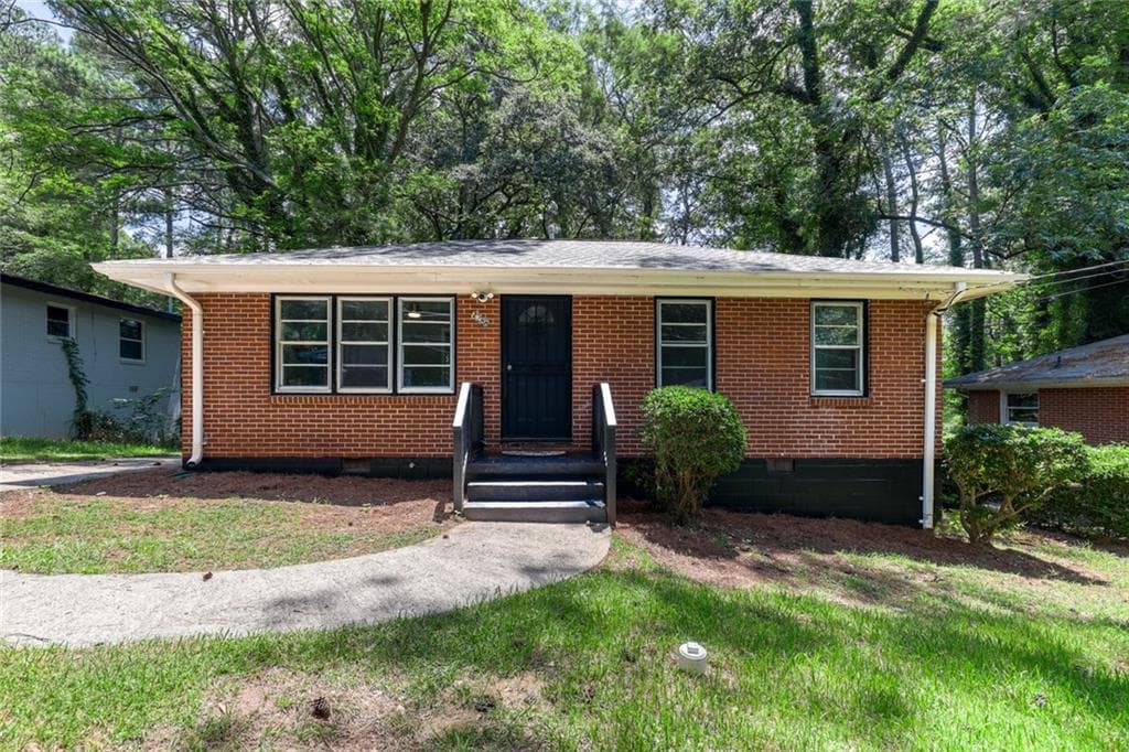 3 bedroom, 1 bathroom, 1,044 sq ft single family residence for sale at 2288 Polar Rock Avenue, Atlanta, GA 30315