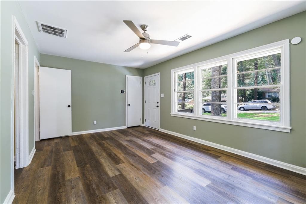3 bedroom, 1 bathroom, 1,044 sq ft single family residence for sale at 2288 Polar Rock Avenue, Atlanta, GA 30315 — photo 5