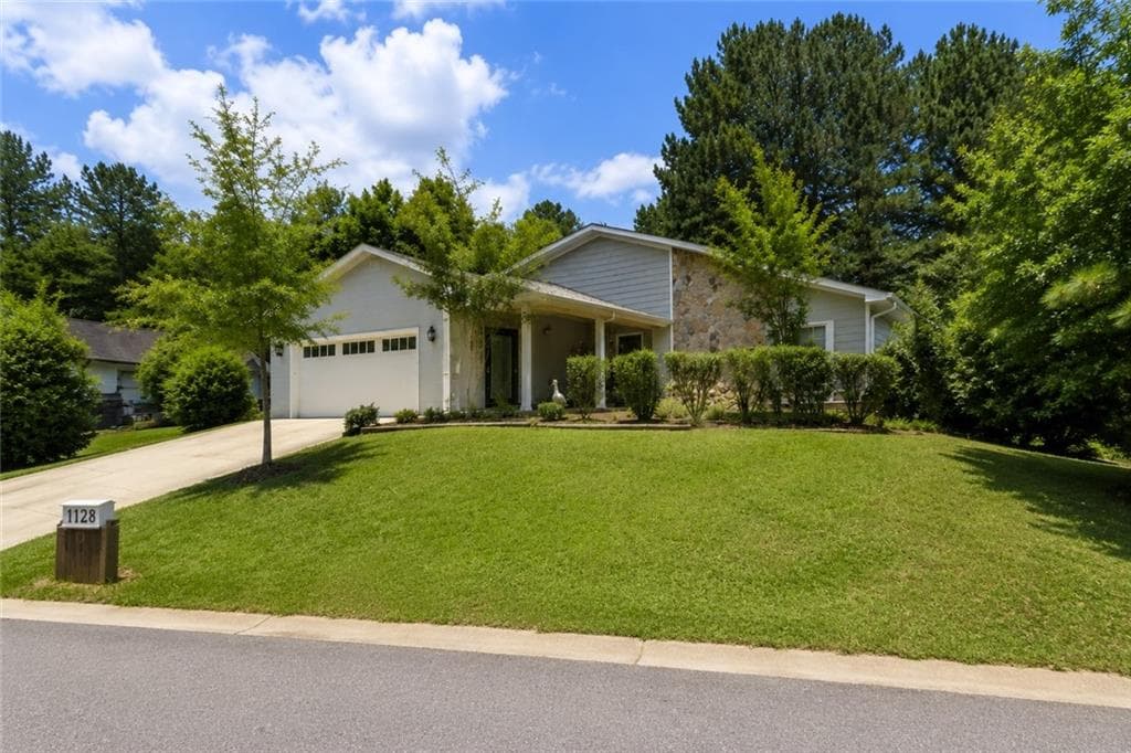 3 bedroom, 2 bathroom, 1,788 sq ft single family residence for sale at 1128 Hillcrest Court, Norcross, GA 30093 — photo 1 of 32