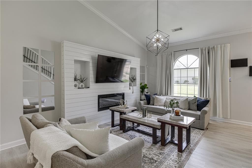 3 bedroom, 3 bathroom, 1,640 sq ft single family residence for sale at 5100 Park Circle, Austell, GA 30106 — photo 3