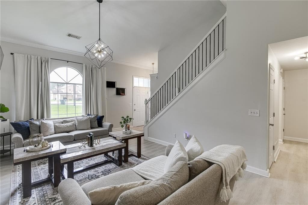 3 bedroom, 3 bathroom, 1,640 sq ft single family residence for sale at 5100 Park Circle, Austell, GA 30106 — photo 4