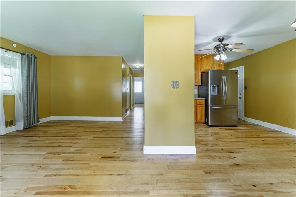 4 bedroom, 2 bathroom, 2,000 sq ft single family residence for sale at 1979 Thomasville Drive, Atlanta, GA 30315 — photo 4