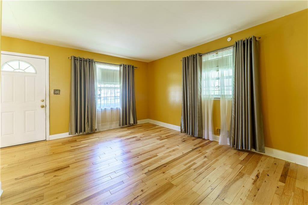 4 bedroom, 2 bathroom, 2,000 sq ft single family residence for sale at 1979 Thomasville Drive, Atlanta, GA 30315 — photo 8