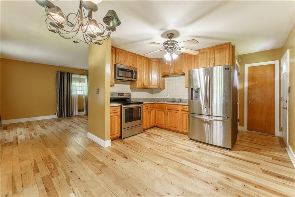 4 bedroom, 2 bathroom, 2,000 sq ft single family residence for sale at 1979 Thomasville Drive, Atlanta, GA 30315 — photo 10