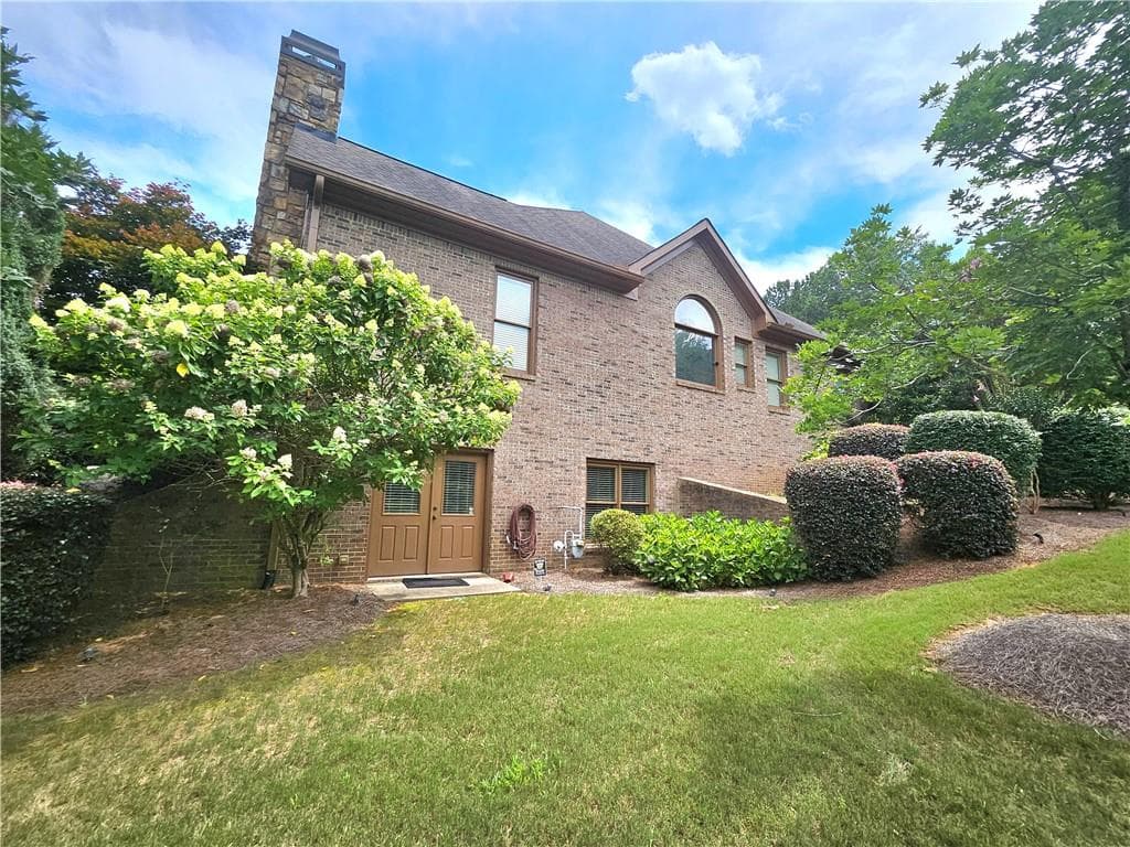 5 bedroom, 5 bathroom, 4,320 sq ft single family residence for sale at 930 Chateau Forest Road, Hoschton, GA 30548 — photo 6
