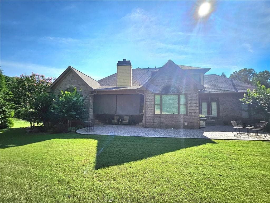 5 bedroom, 5 bathroom, 4,320 sq ft single family residence for sale at 930 Chateau Forest Road, Hoschton, GA 30548 — photo 7