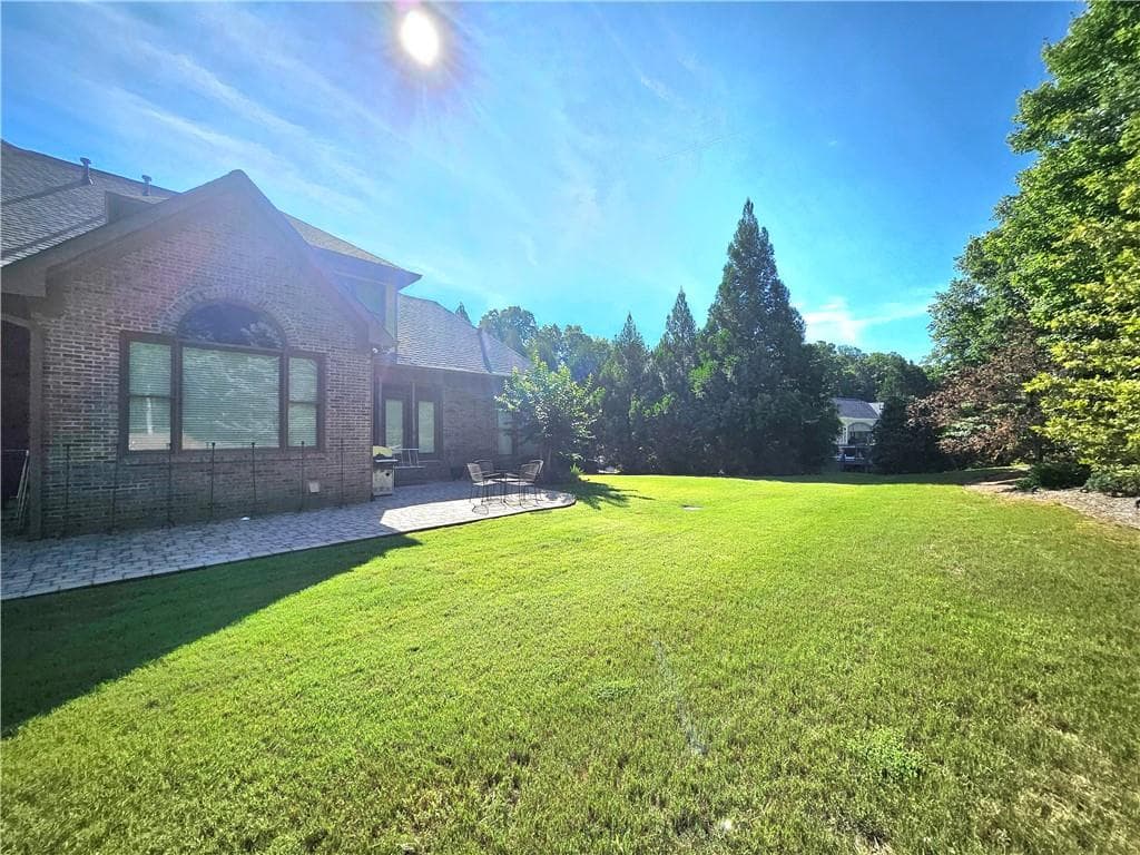 5 bedroom, 5 bathroom, 4,320 sq ft single family residence for sale at 930 Chateau Forest Road, Hoschton, GA 30548 — photo 9