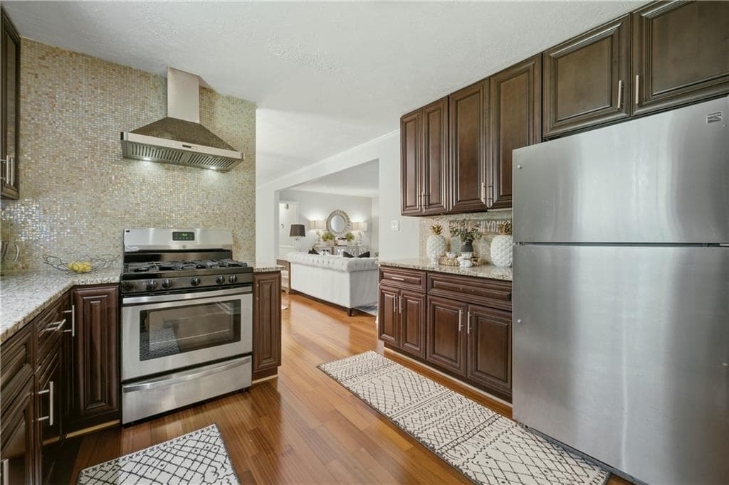 4 bedroom, 3 bathroom, 1,957 sq ft single family residence for sale at 2447 Lenora Church Road, Snellville, GA 30078 — photo 10