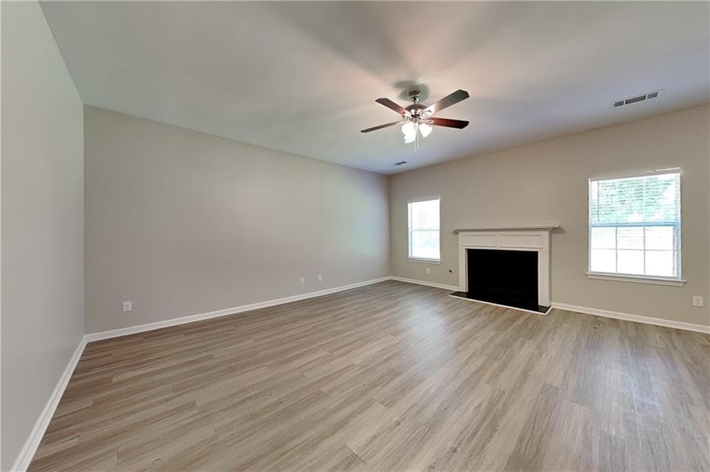 5 bedroom, 3 bathroom, 3,236 sq ft single family residence for rent at 98 Margaret Crossing, Dallas, GA 30132 for $2,445 a month — photo 2