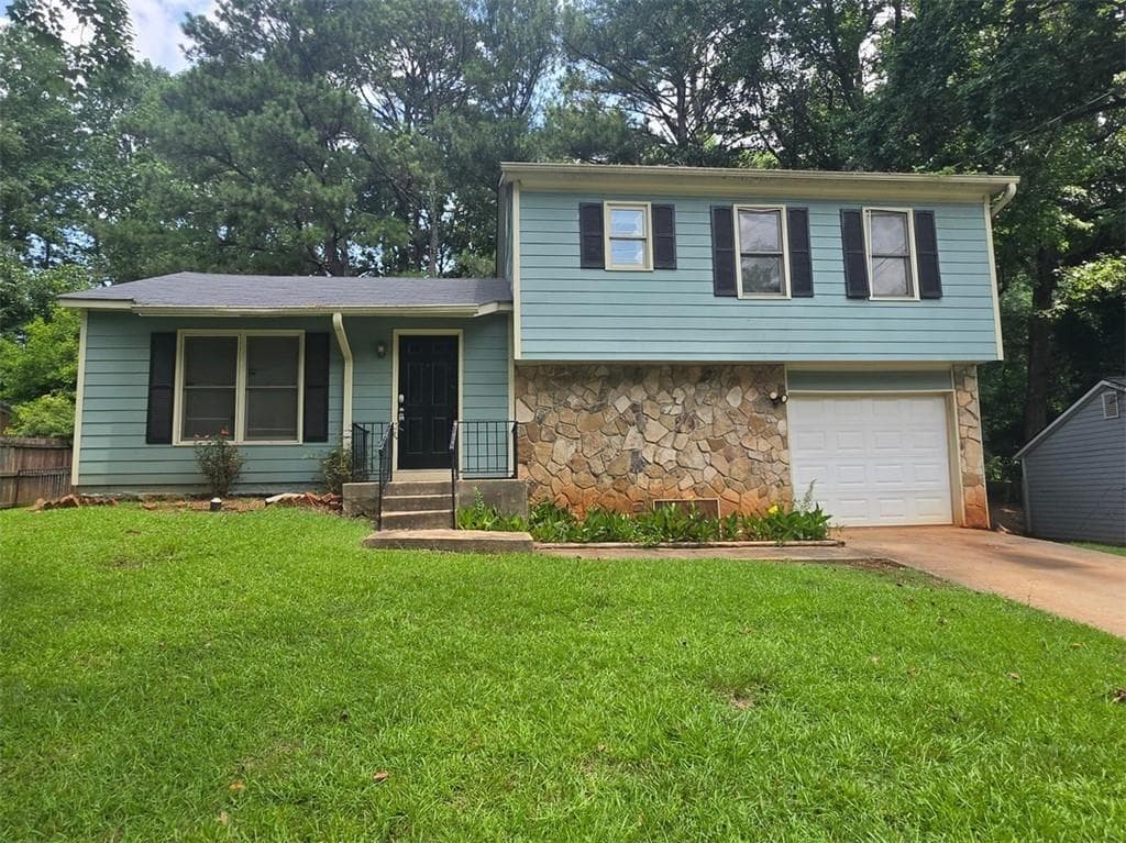 3 bedroom, 2 bathroom, 1,392 sq ft single family residence under contract at 972 Riva Ridge Drive, Norcross, GA 30093