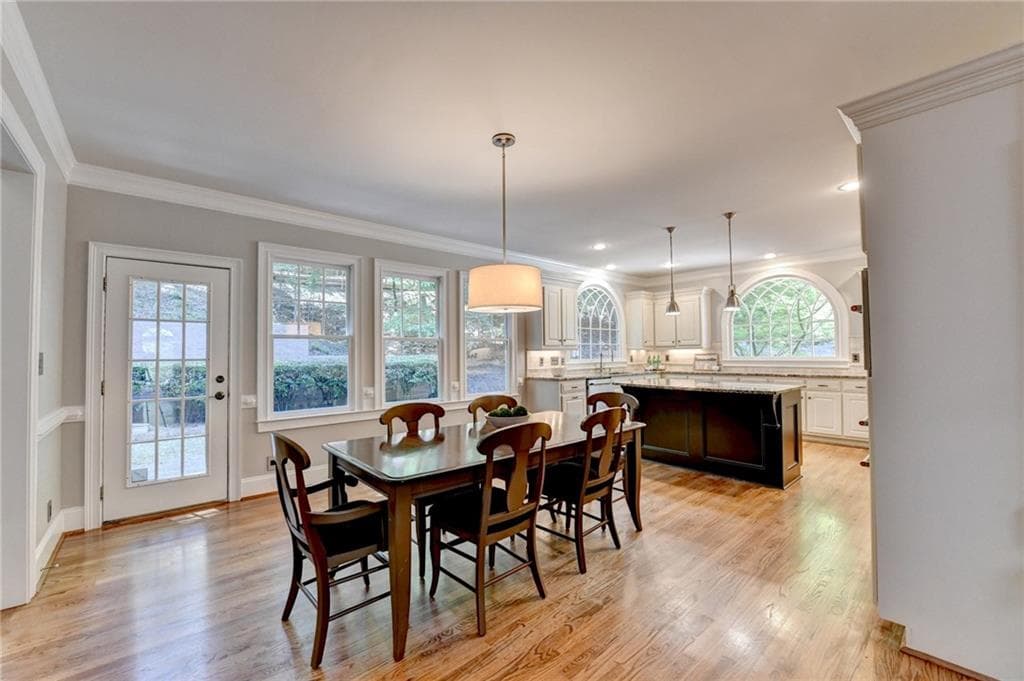 5 bedroom, 5 bathroom, 6,213 sq ft single family residence under contract at 9590 Rod Road, Alpharetta, GA 30022 — photo 6