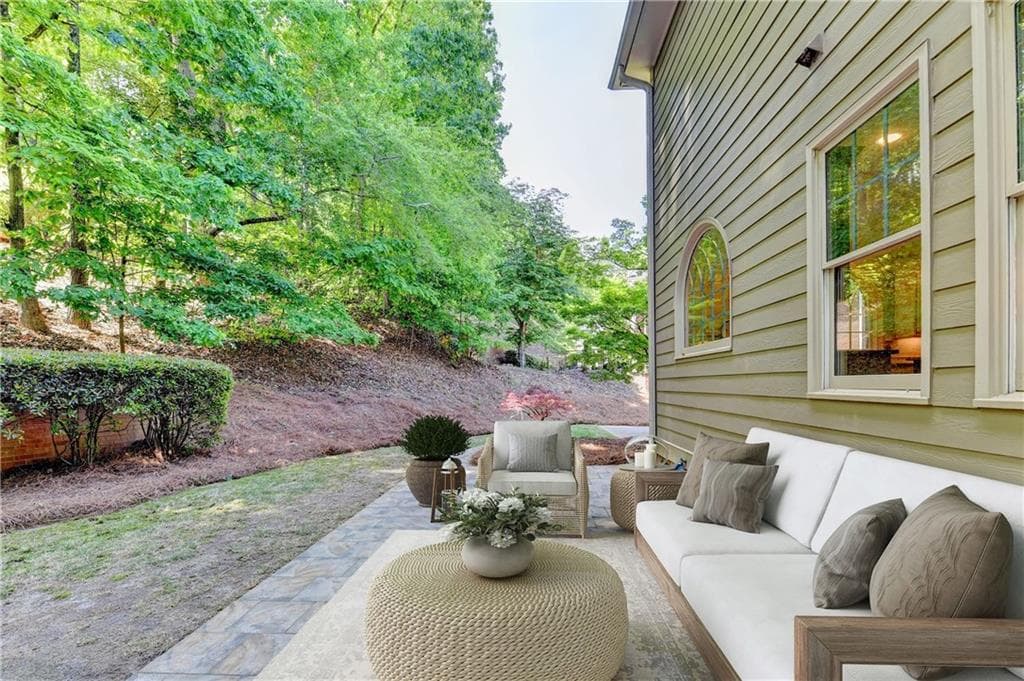 5 bedroom, 5 bathroom, 6,213 sq ft single family residence under contract at 9590 Rod Road, Alpharetta, GA 30022 — photo 10
