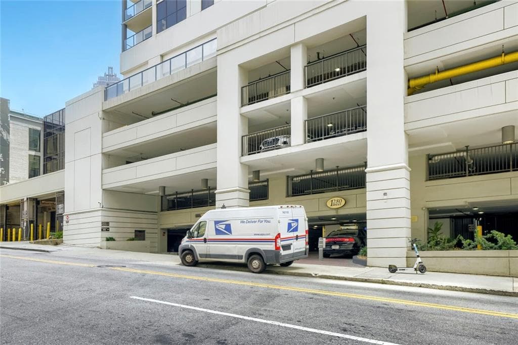 1 bedroom, 1 bathroom, 457 sq ft condominium for sale at 1280 W Peachtree Street 3414, Atlanta, GA 30309 — photo 3