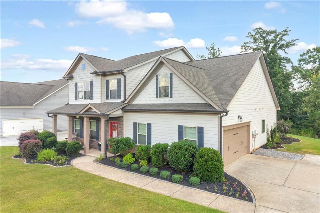 5 bedroom, 4 bathroom, 3,164 sq ft single family residence for sale at 6490 Providence Lake Drive, Gainesville, GA 30506 — photo 2