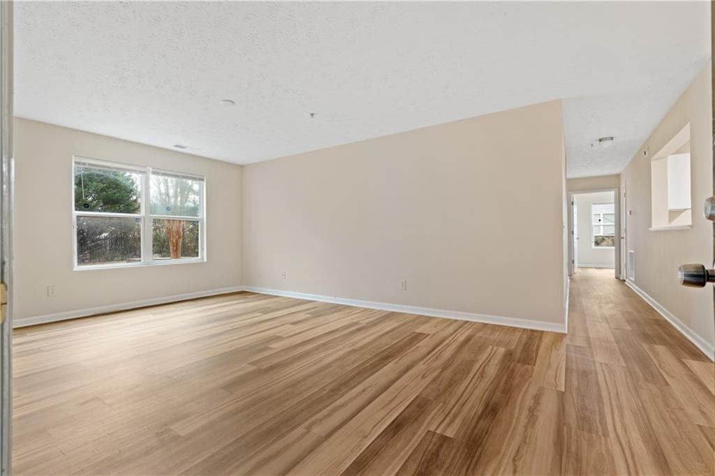 3 bedroom, 2 bathroom, 1,292 sq ft condominium for rent at 6104 Waldrop Place, Decatur, GA 30034 for $1,670 a month — photo 4