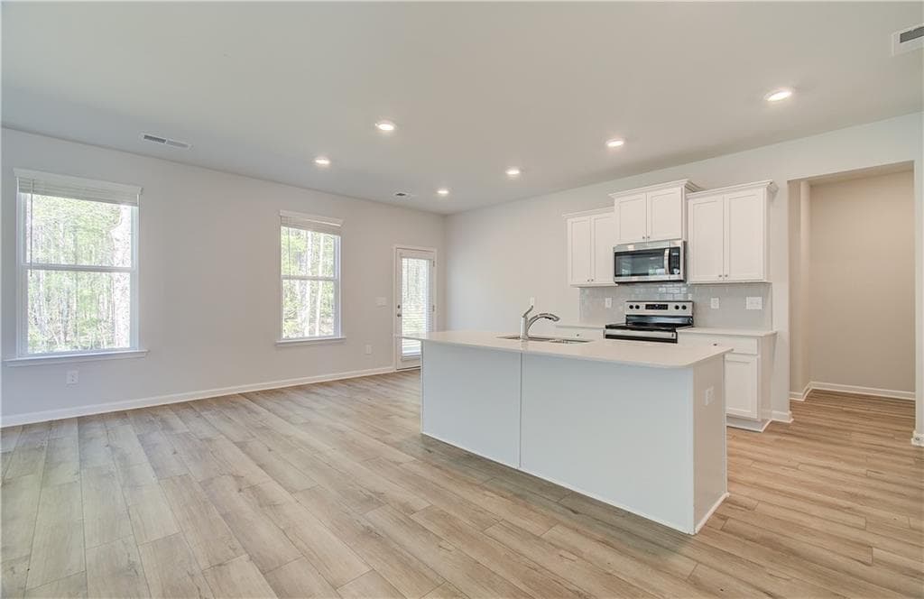 4 bedroom, 4 bathroom, 2,736 sq ft single family residence for sale at 338 Tulip Drive, Covington, GA 30016 — photo 10