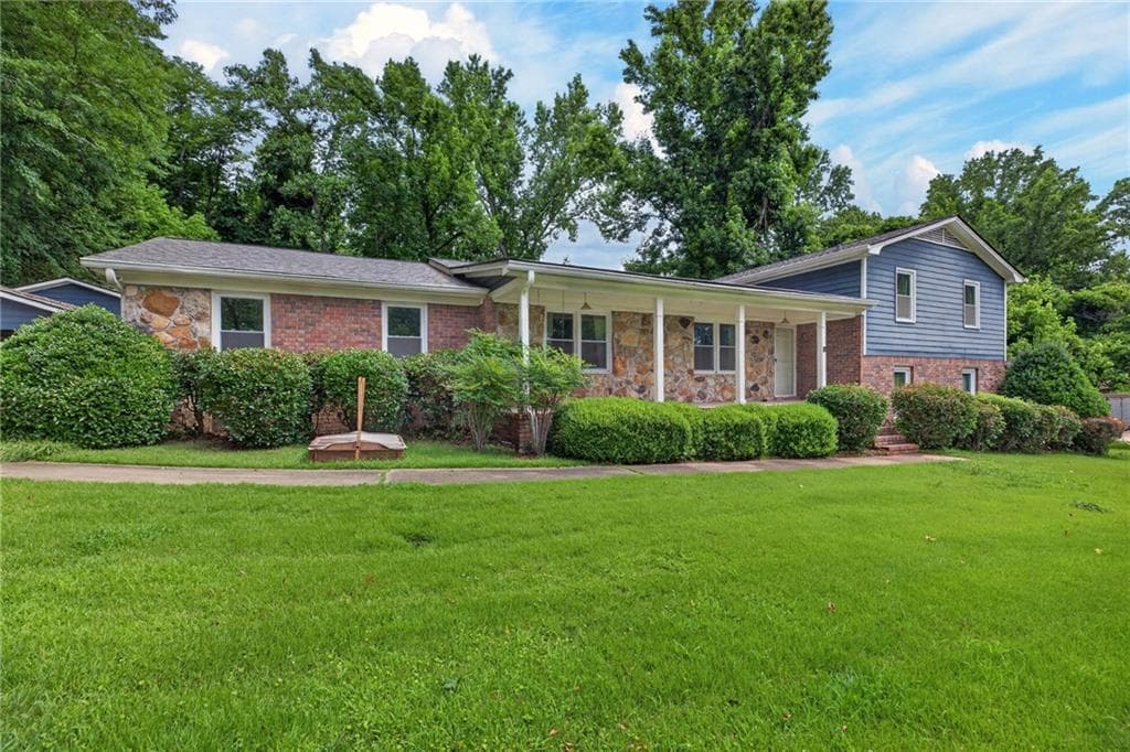 4 bedroom, 4 bathroom, 3,226 sq ft single family residence for sale at 213 Ponderosa Drive, Dallas, GA 30157 — photo 4