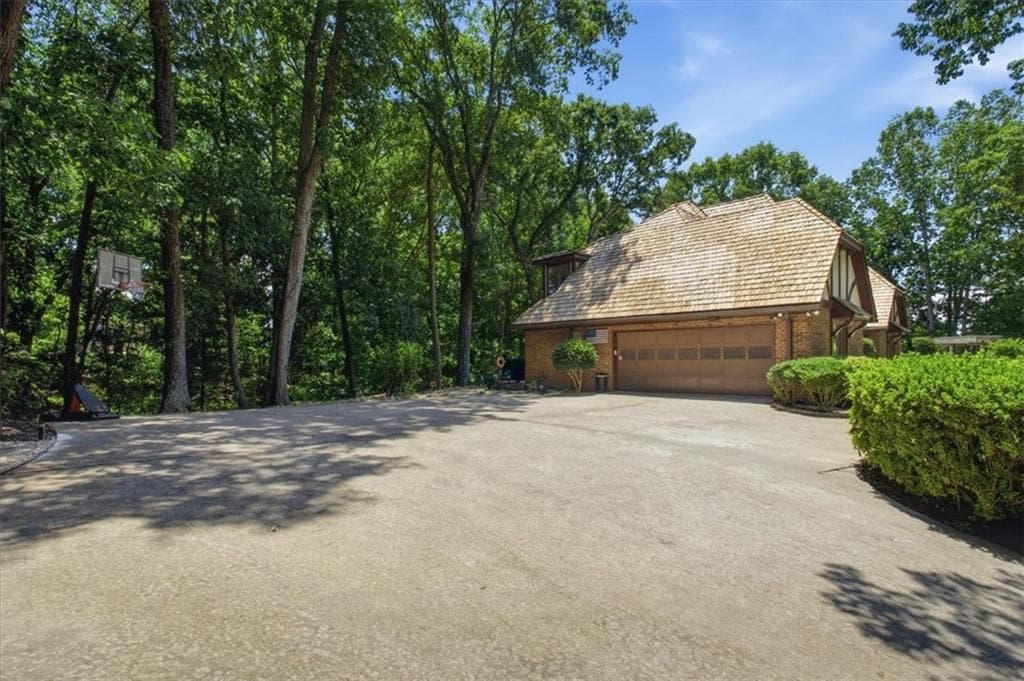 5 bedroom, 4 bathroom, 2,941 sq ft single family residence for sale at 4525 Mountain View Road, Oakwood, GA 30566 — photo 8