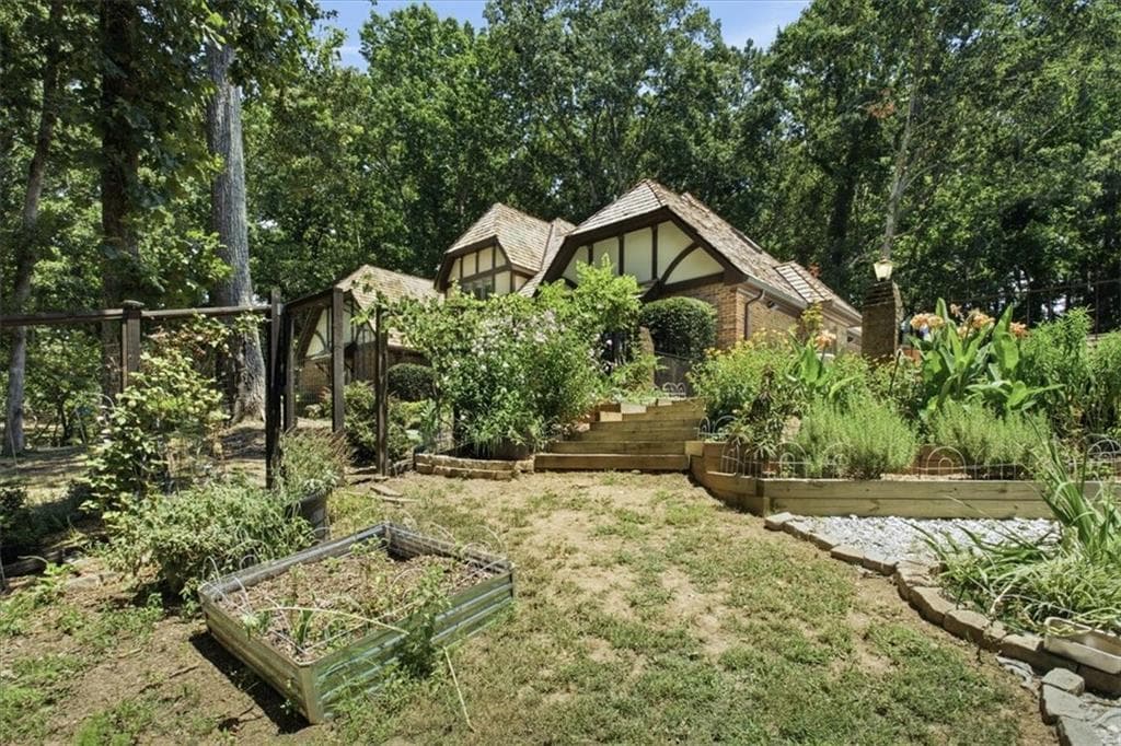 5 bedroom, 4 bathroom, 2,941 sq ft single family residence for sale at 4525 Mountain View Road, Oakwood, GA 30566 — photo 10