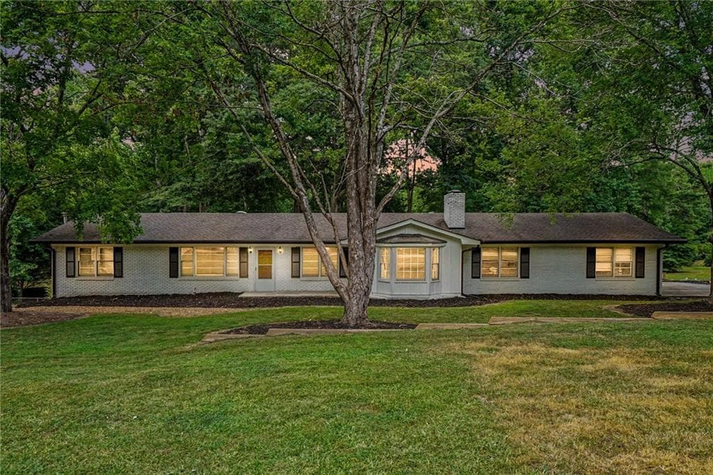 4 bedroom, 2 bathroom, 3,469 sq ft single family residence under contract at 3422 Highway 81, Oxford, GA 30054 — photo 2