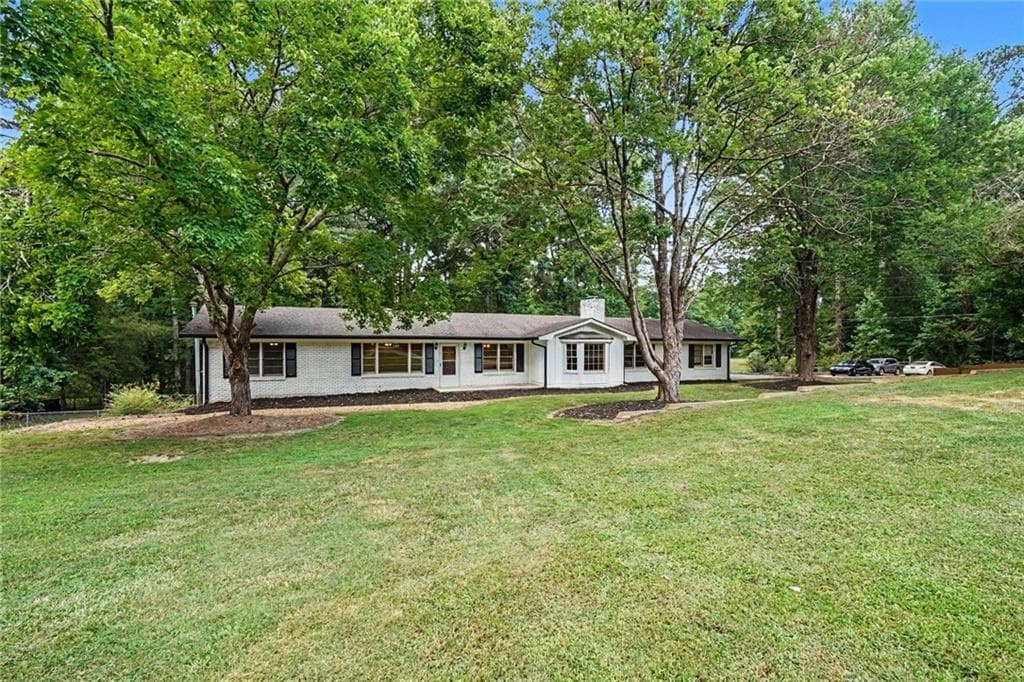 4 bedroom, 2 bathroom, 3,469 sq ft single family residence under contract at 3422 Highway 81, Oxford, GA 30054 — photo 3