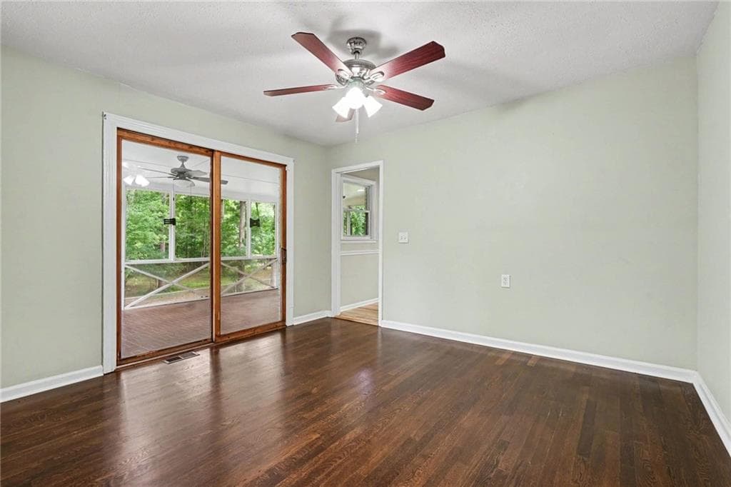 4 bedroom, 2 bathroom, 3,469 sq ft single family residence under contract at 3422 Highway 81, Oxford, GA 30054 — photo 7