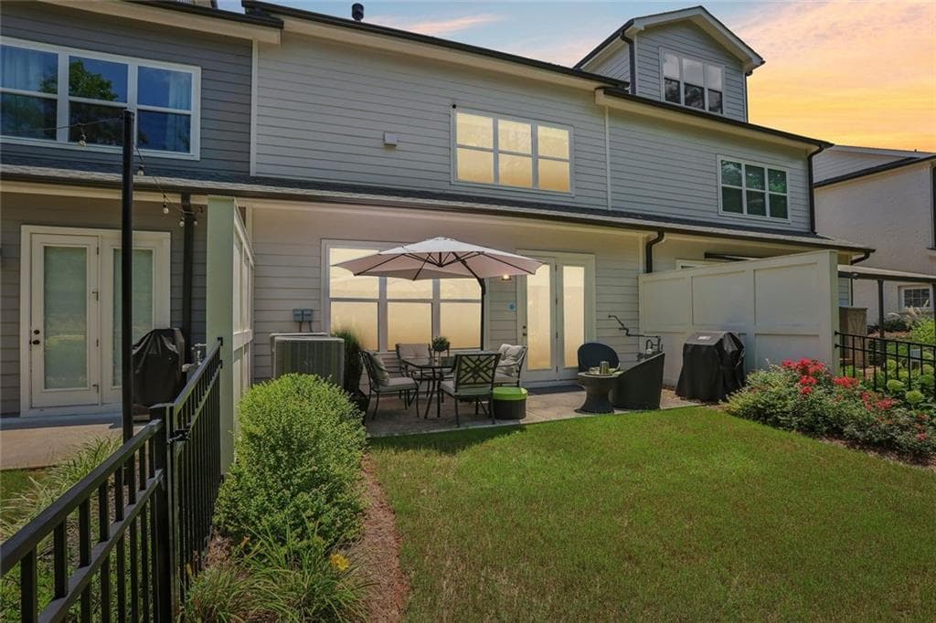20010 Windalier Way, Roswell, GA 30076 — most recent listing photo