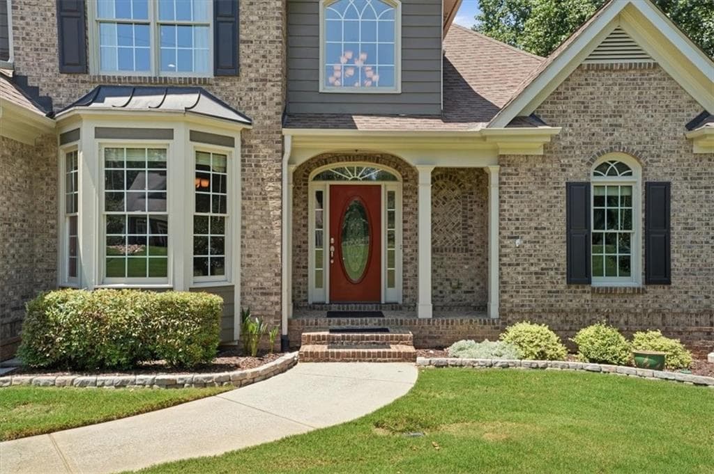 4 bedroom, 3 bathroom, 4,640 sq ft single family residence for sale at 6382 Snelling Mill Road, Flowery Branch, GA 30542 — photo 3